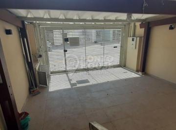 Casa · 270m² · 2 Quartos · 2 Vagas · Sobrado de 230 m2 com 03 dormitórios, 02 vagas, reformado em Mirandópolis