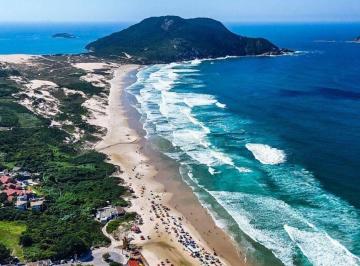 410eca4c2ce63092ad8aed5b74810d87327207ef · Apartamento com 3 quartos à venda em Florianópolis/SC - Mobiliado a 300 metros da Praia dos Inglese