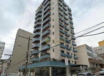 f226bd4d2efc881723d4938484dca38fd9982b12 · Apartamento com 3 quartos no Centro de Florianópolis/SC.
