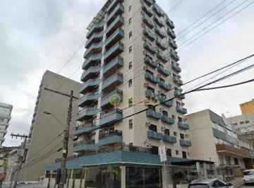 f226bd4d2efc881723d4938484dca38fd9982b12 · Apartamento com 3 quartos no Centro de Florianópolis/SC.
