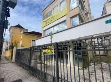 fe786c3572577d6a7a368a8b8e75332d4aebc1ee · Prédio com 7 pavimentos e 1900m² - À venda no Centro de Florianópolis.