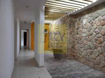 Casa · 220m² · 3 Quartos · 4 Vagas · Casa em Paulista, Janga, 3qtos, 2St, 4vgs, reformada, no Porcelanato.3 min do mar