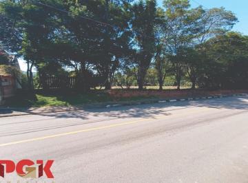 Foto 01 · Lindo terreno, com 5.320m², com excelente topografia, com lede decline.