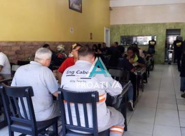 d5a0cc804d2b9607e847820ea1da119e288024bf · Restaurante no Centro Comercial de Mauá