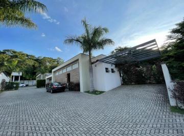 Foto 55 · Casa térrea em condomínio fechado muito bem localizada, com 3 suites, com armários planejados em tod