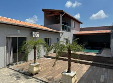 Casa de 4 quartos, Itanhaém · LINDA CASA COM 4 QUARTOS, PISCINA, CHURRASQUEIRA PRÓXIMO AO MAR