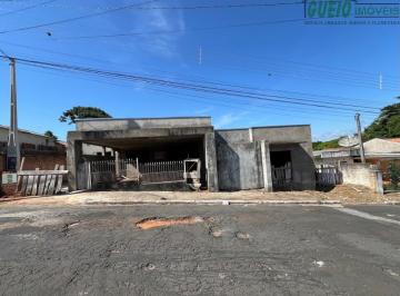 Foto 01 · Casa, Ginásio, Itararé, SP