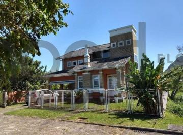 0 · Casa em condomínio fechado no Sul da Ilha