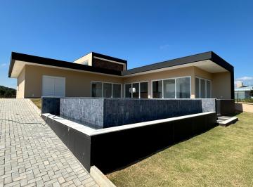 Casa de 4 quartos, Piracaia · Casa Térrea Nova de Alto Padrão no Condomínio Porto Laranjeiras em Piracaia