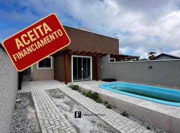 Casa · 74m² · 3 Quartos · 2 Vagas · Casa com 3 quartos e Piscina em Matinhos