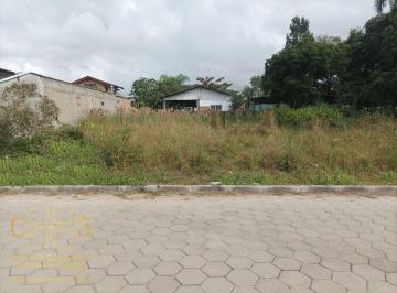 654d6a6e6f901ab679df4b4007a73951e93ee3ad · Terreno em rua calçada