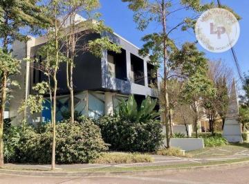 cc3f8d19bc0da73704a47f45126c3014b968aa23 · Casa Quinta das Laranjeiras