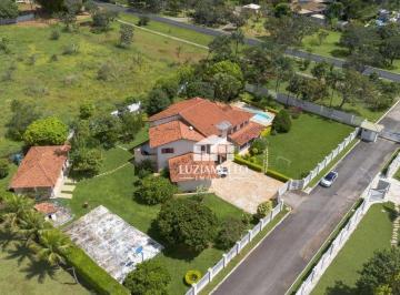 Vista aérea  · SMPW QUADRA 18, PARK WAY - CASA COM HABITE-SE, LOTE DE 3.300M². SÃO 4 QUARTOS, 2 SUÍTES E LAZER.