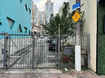 Casa · 240m² · 3 Quartos · 2 Vagas · Casa à venda em Vila Particular em Santana, entrada pela Rua Dr. César à  400 metros do Metrô.