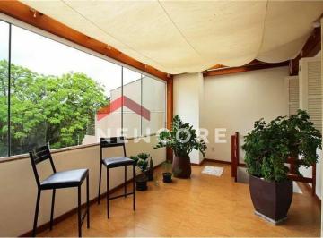Casa · 198m² · 2 Quartos · 2 Vagas · Casa em  Rua Felizardo de Farias - Medianeira - Porto Alegre/RS