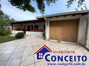 Casa de 3 quartos, Imbé · C121 - Excelente residência a 800 metros do mar em Mariluz