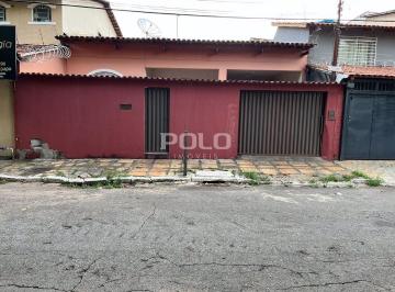 4abf760afc0ad765f1155851d52749115c069f77 · Casa com 3 quartos à venda, 137 m² por R$ 420.000 - Setor Central - Goiânia/GO