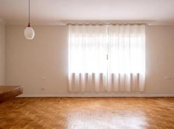Foto 01 · Apartamento 127M², 2Q, 1 Suíte, 2 Banheiros, 1 Vaga, Varanda, Banheira.