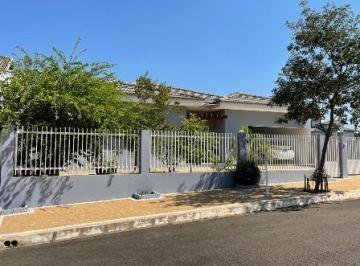 Casa , Águas de São Pedro · CASA TÉRREA COM 5 DORMITÓRIOS!