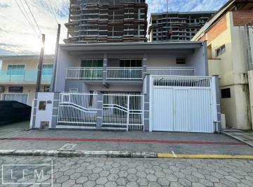 Comercial · 25m² · 1 Quarto · 1 Vaga · sala comercial no centro de balneário piçarras