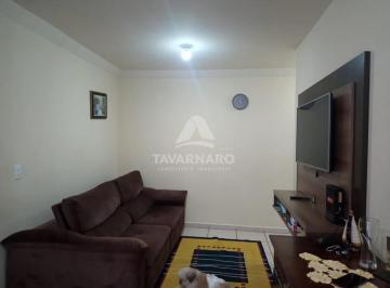 sala · Apartamento térreo em Uvaranas, Condomínio fechado, portaria 24 horas