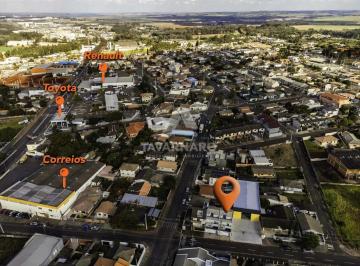 Casa · 80m² · 3 Quartos · 2 Vagas · Sobrado novo, localização excelente, com 3 quartos (sendo 1 suíte)