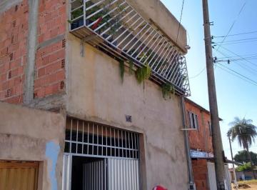 Casa · 135m² · 3 Quartos · Vendo Prédio Comercial no Arapoanga - Cond. Prado - Atras do Ultra Box