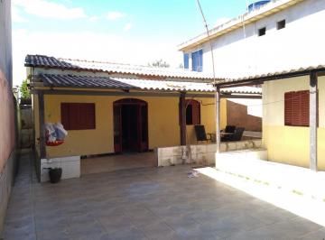 Casa · 200m² · 2 Quartos · Casa com Lote de 200m² No Arapoanga - Próximo a Papelaria Sapeka e Agua de COCO