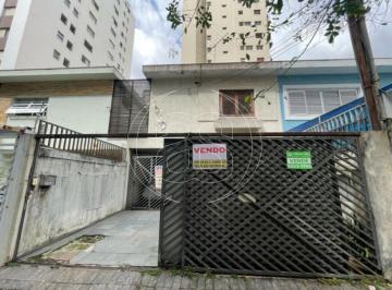 Casa · 143m² · 3 Quartos · 2 Vagas · Sobrado para VENDA com 143m² no coração de Moema.