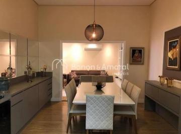 Casa · 320m² · 5 Quartos · 4 Vagas · Casa com 5 Quartos e 5 banheiros à Venda, 320 m² por R$ 1.585.000