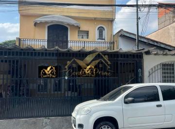 Casa · 230m² · 6 Quartos · 3 Vagas · Sobrado a venda ao lado da Igreja São Judas no Campo Limpo-SP.