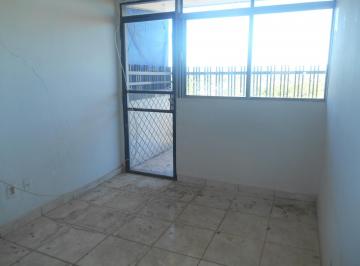 Apartamento de 2 quartos, Guará · Apto dois quartos c/ varanda vista livre 3º andar !