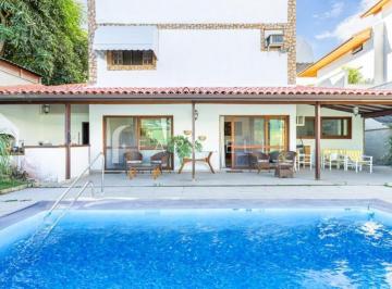 11096-20240430184607_zap.jpg · Casa com piscina e boa área externa em condomínio de luxo na Barra da Tijuca.