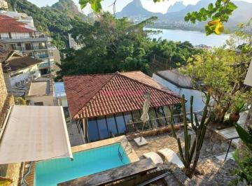 1 - Piscina casa e vista.jpg · Casa de 4 quartos a venda na Lagoa Sacopã piscina 3 suítes 2 vagas 354m2 R$3.300.000,00