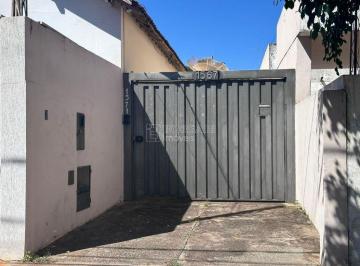 img0 · Casa Padrão em Araraquara