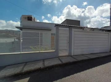 Casa · 97m² · 3 Quartos · 2 Vagas · Casas Padrão em Poços de Caldas