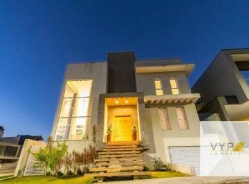 4eca2737781d14094bc00b1c46fd3a7479f82542 · Casa com 4 suítes no Uberaba.