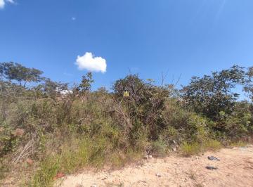 Foto 01 · Terreno à venda em Esmeraldas-MG, bairro Fernão Dias, com 450,00 m² de área!