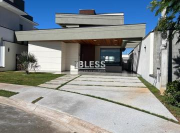 Foto 01 · Linda casa térrea, projeto moderno, 3 suítes, 6 vagas no Condomínio Gran Ville São Venâncio em Itupe
