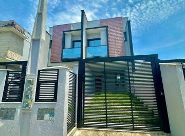 Casa · 130m² · 3 Quartos · 2 Vagas · Sobrado à venda no bairro Saguaçu - Joinville/SC