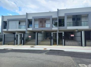 Casa · 105m² · 3 Quartos · 2 Vagas · Sobrado à venda no bairro Bom Retiro - Joinville/SC