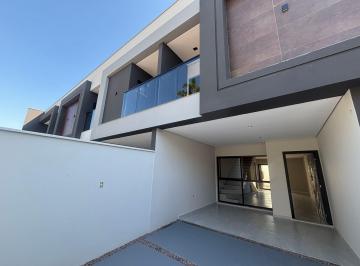 Casa · 113m² · 3 Quartos · 2 Vagas · Sobrado à venda no bairro Bom Retiro - Joinville/SC
