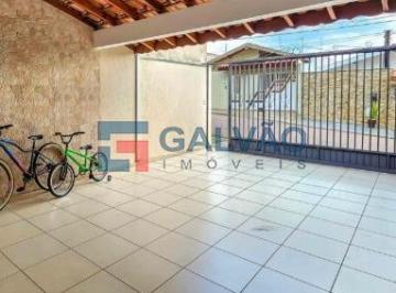 Garagem · Casa à venda no bairro Jardim Itália em Jundiaí - SP