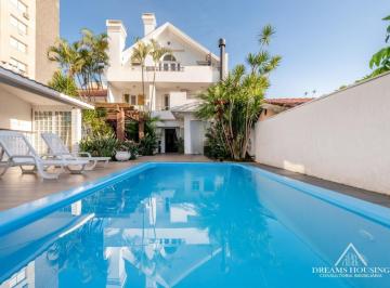 Casa · 307m² · 3 Quartos · 2 Vagas · Casa 3 Andares com Vista para o Guaíba