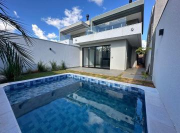Casa · 170m² · 3 Quartos · Sobrado prox. lagoa Itatiaia 
