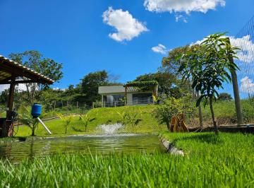 Rural de 2 quartos, Caldas Novas · Encante-se por esta deslumbrante chácara a venda