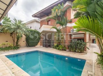 Casa · 447m² · 4 Quartos · 2 Vagas · Casa com 4 quartos para venda na Granja Julieta