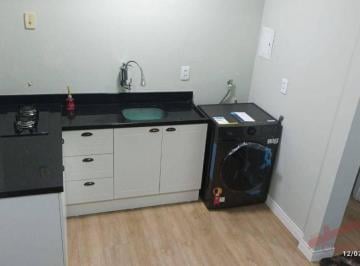 0852b800b6b94b901243c8913983226a8d6abd4f · Apartamento com 1 dormitório para alugar, 36 m² por R$ 2.360,00/mês - Centro - Joinville/SC