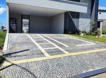 3846_i17oO2kpVA1_38466634e576d784b.jpg · Casa em Condomínio com 3 Suítes