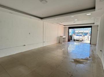 Foto 01 · Alugo loja na Av. Dorival Caymmi, em Itapuã com 60m² de loja + deposito no subsolo de 32m², R$ 6.000